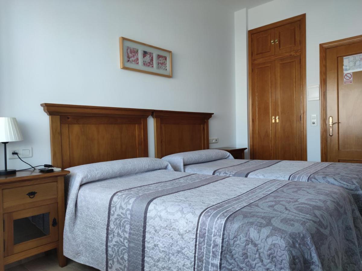 Hostal Parador De Los Llanos Torreorgaz Eksteriør bilde