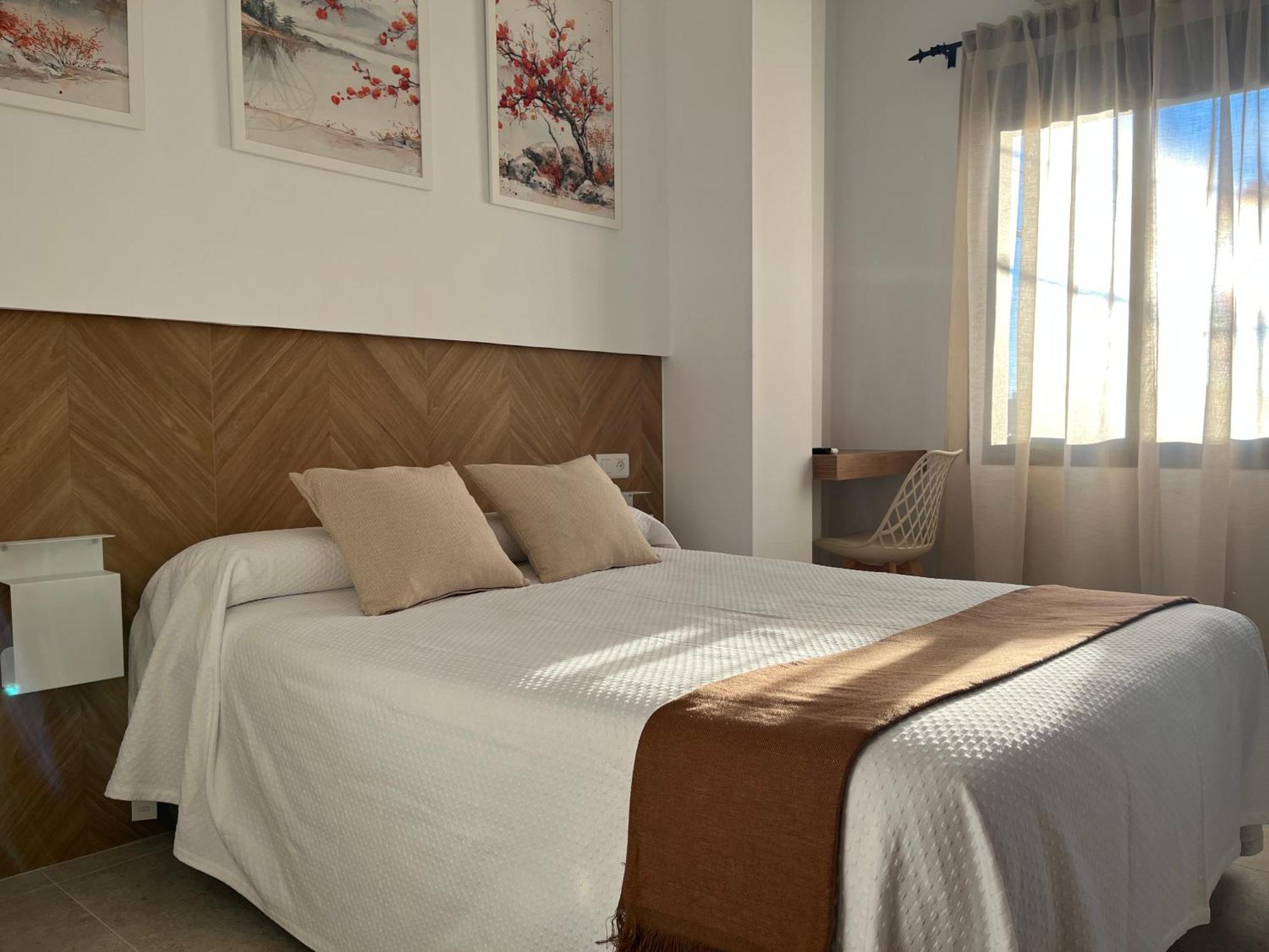Hostal Parador De Los Llanos Torreorgaz Eksteriør bilde
