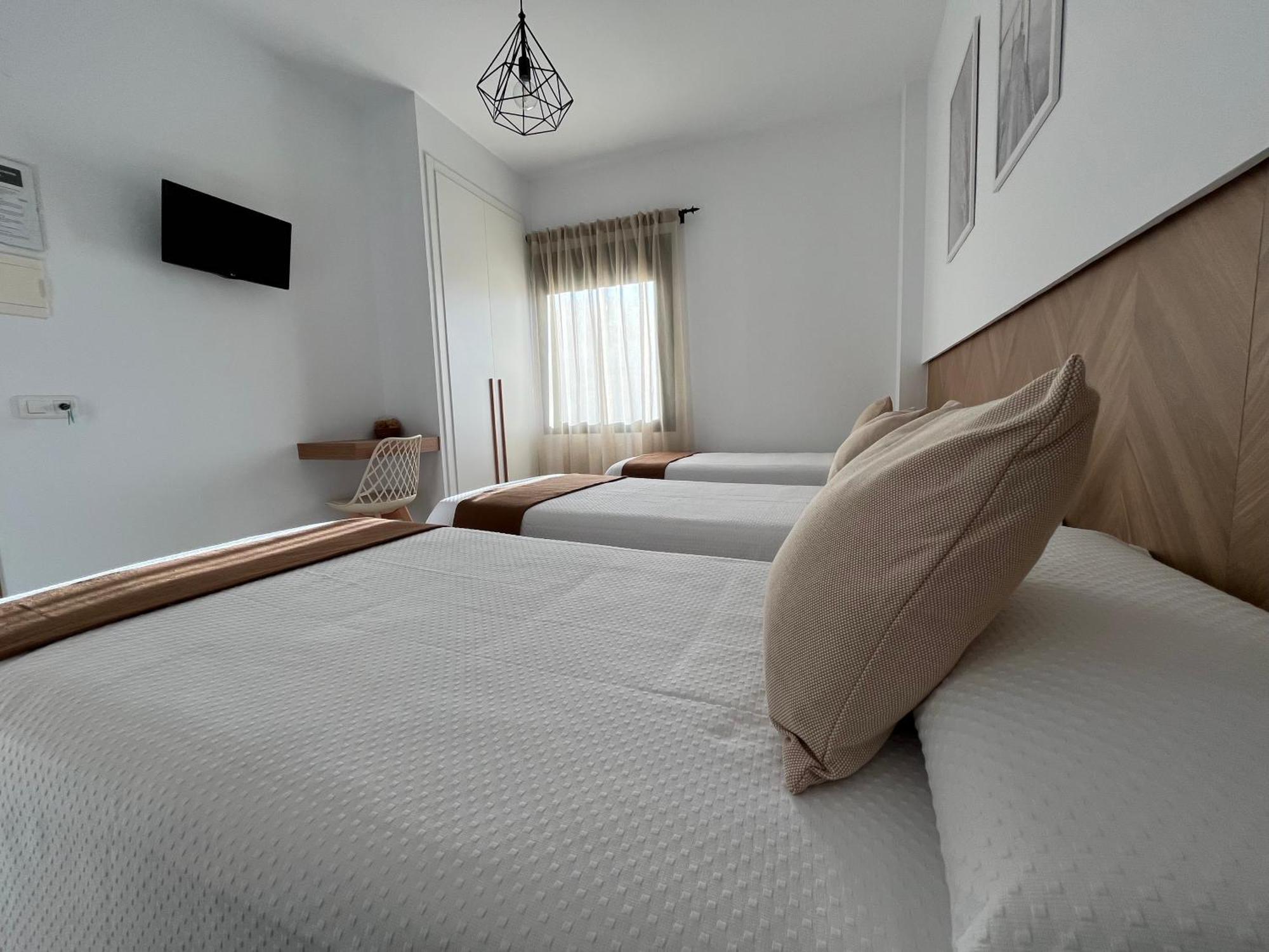 Hostal Parador De Los Llanos Torreorgaz Eksteriør bilde