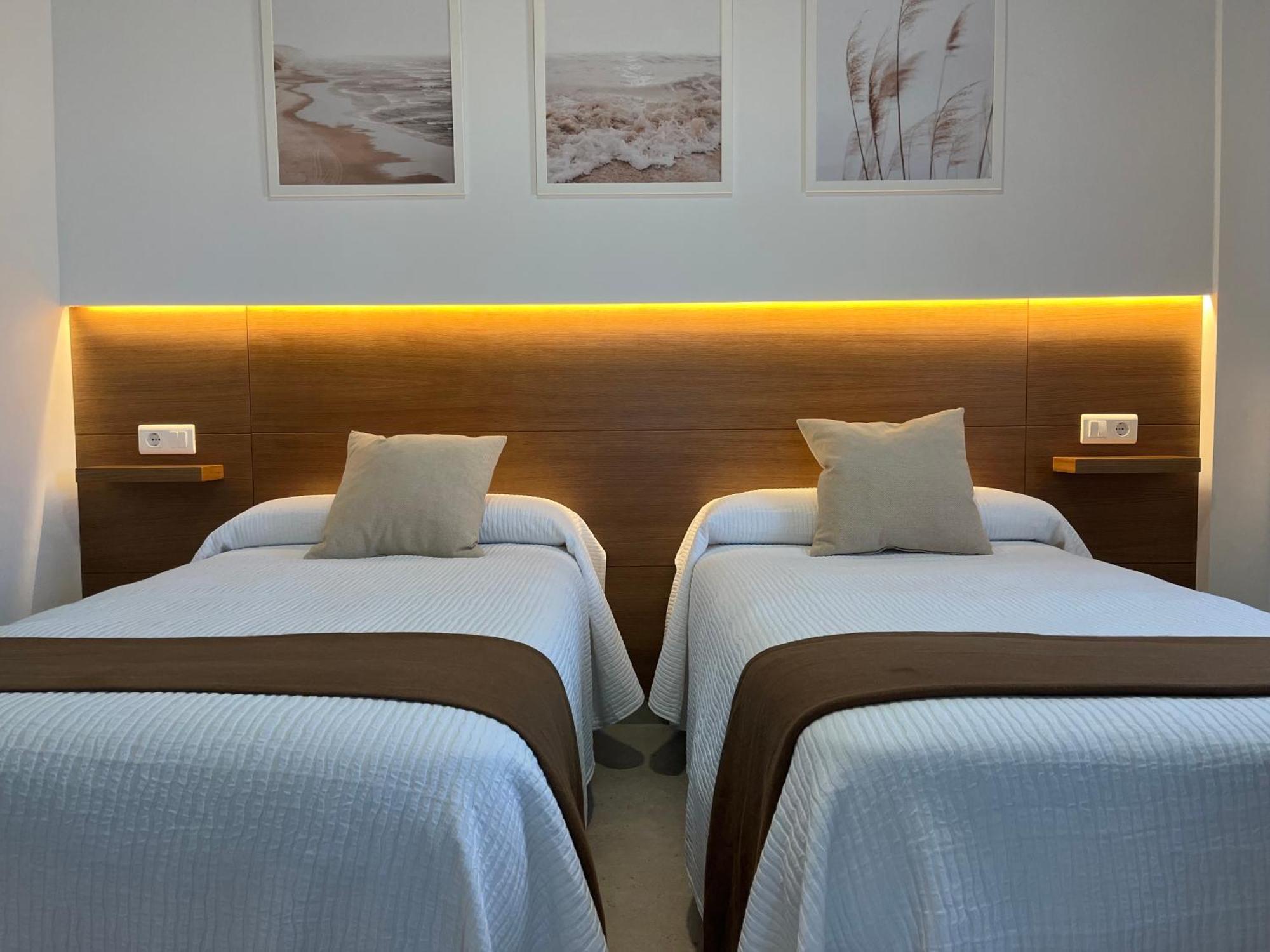 Hostal Parador De Los Llanos Torreorgaz Eksteriør bilde